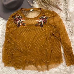 Embroidered flower top w/ long sleeves